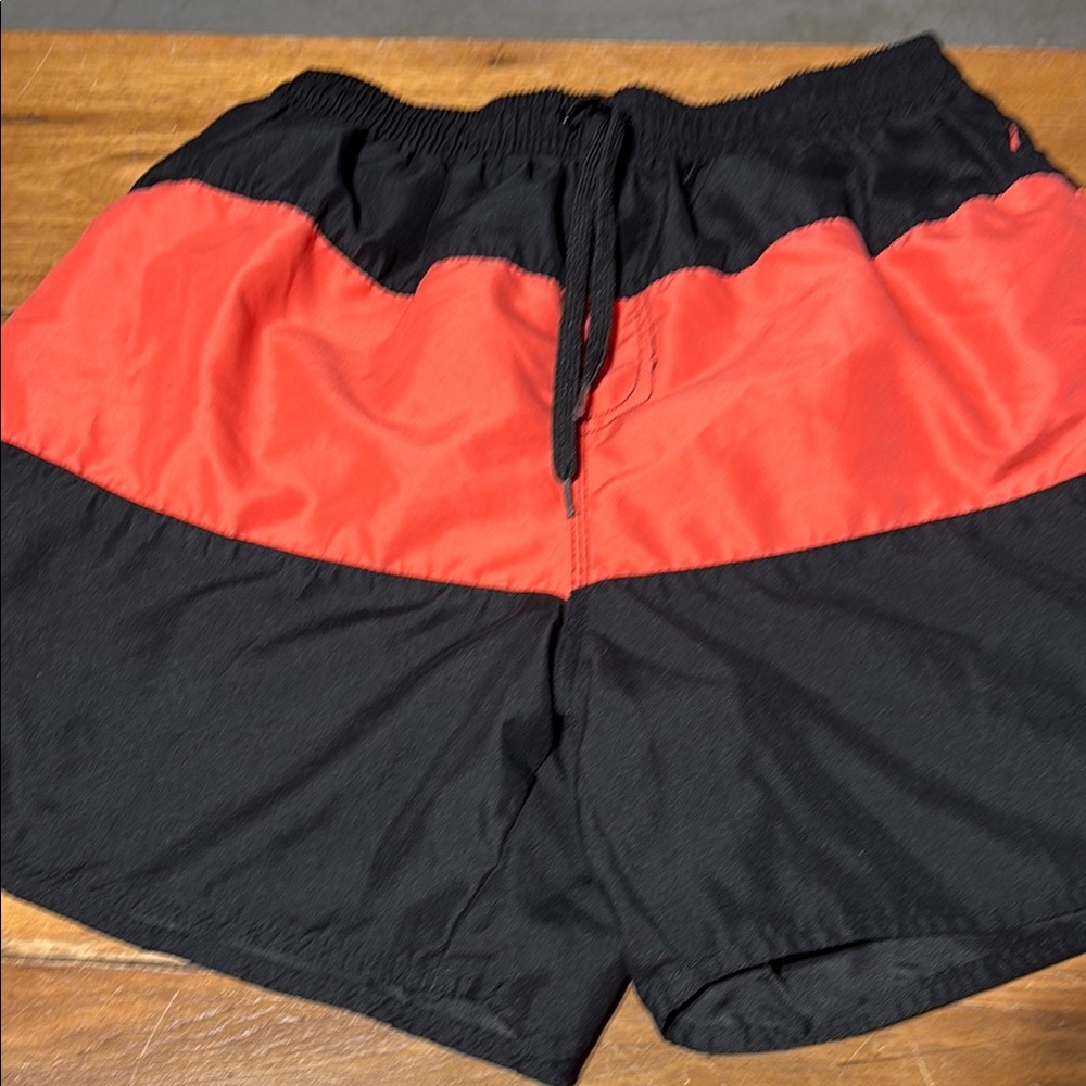Men’s Sz M Rs Surf Swim Trunks